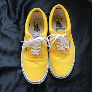 Vans classic lace ups